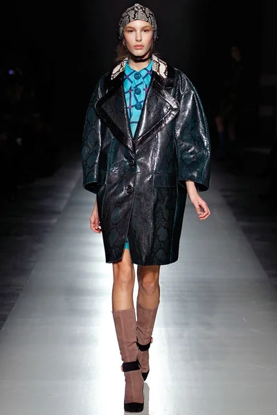 Look 22